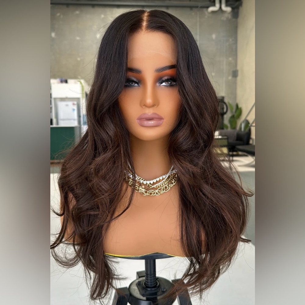Elegant Brown Wavy Hair Wig